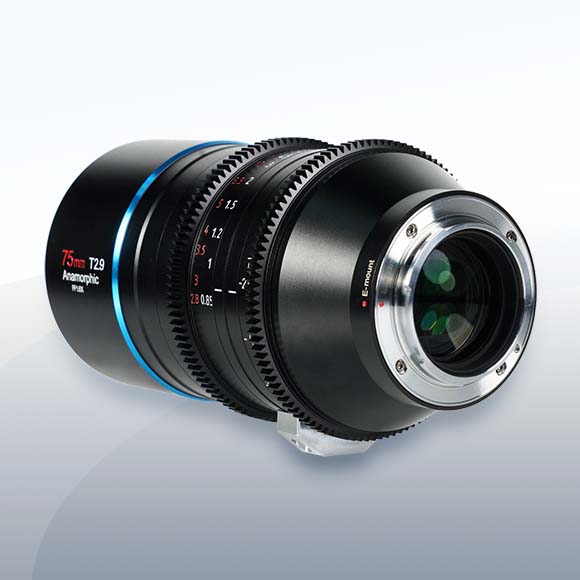 Sirui 75mm T2.9 1.6x Anamorphic E Mount Objektiv Vermietung2